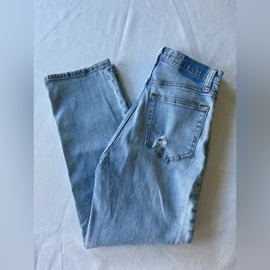 Abercrombie & Fitch Ultra High Rise Ankle Straight Jean